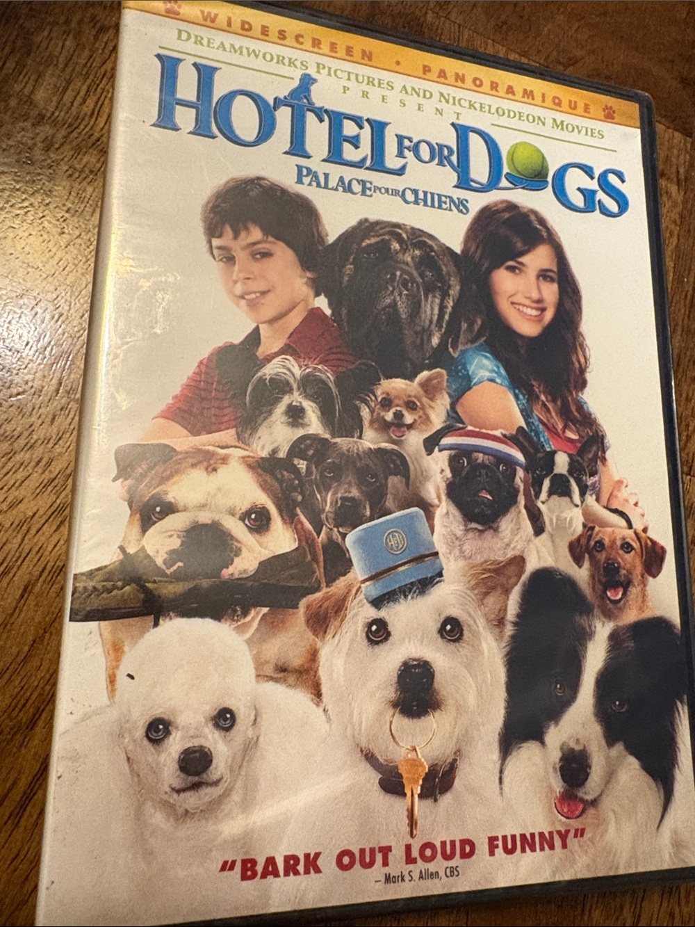 (SEALED)Hotel for Dogs (Widescreen) - Family Pet Movie DVD - White Cover(SEALED)